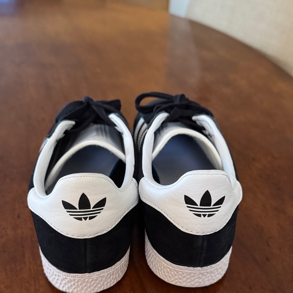 Adidas Gazelle Black White Sneakers - Picture 3 of 8